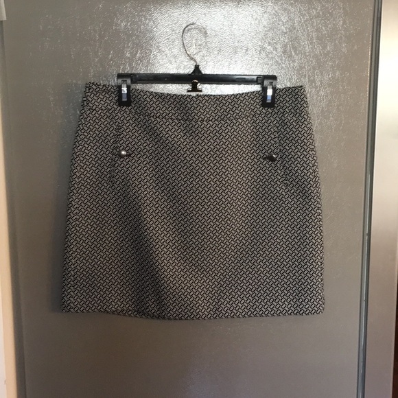 LOFT Dresses & Skirts - Ann Taylor Loft Black and White Skirt Size 10 NWT